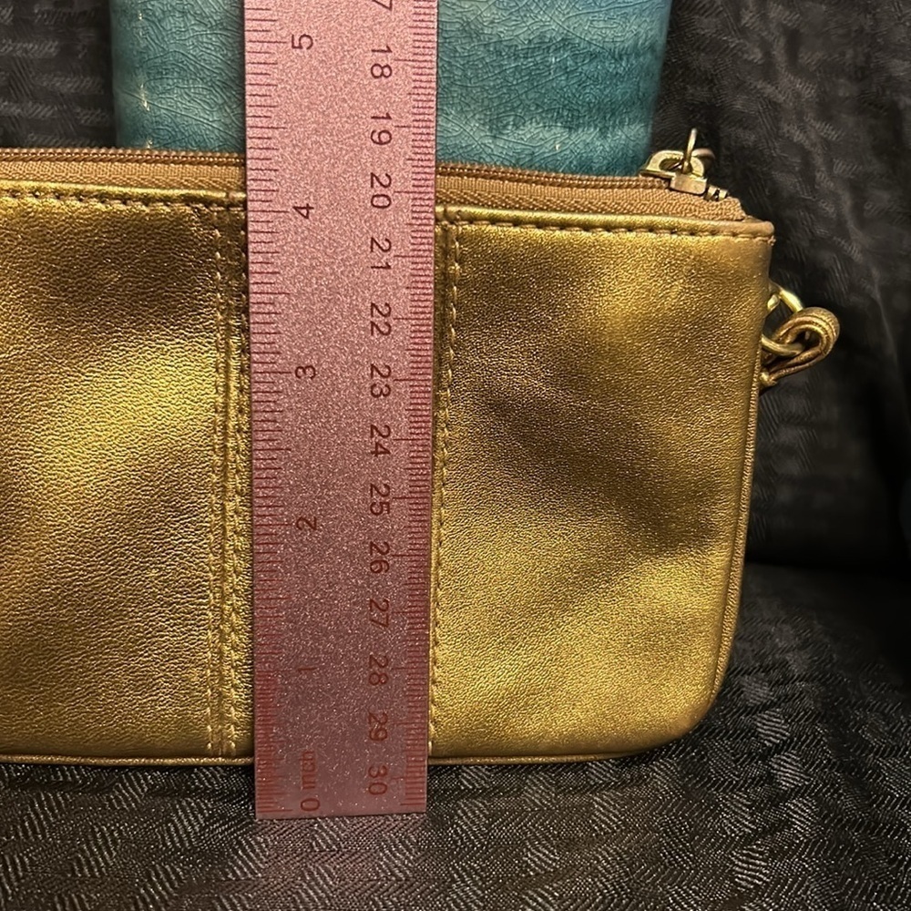 Coach Julia Spotlight Leather Wristlet Clutch Gold 46810B with pink lining VGUC - Picture 5 of 5